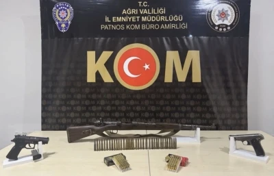 Ağrı&rsquo;da ka&ccedil;ak sigara ve akaryakıt ele ge&ccedil;irildi
