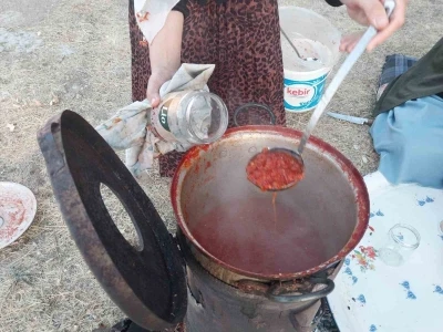 Ağrı’da kadınların kışlık menemen mesaisi başladı

