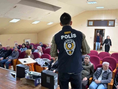 Ağrı&rsquo;da &ouml;ğrenci ve velilere SİBERAY semineri verildi
