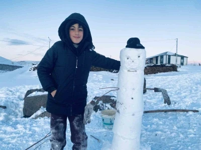 Ağrı&rsquo;da soğuk hava etkisini s&uuml;rd&uuml;r&uuml;yor
