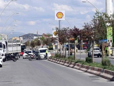 Ağrı&rsquo;da ş&uuml;pheli &ccedil;anta kontroll&uuml; şekilde patlatıldı
