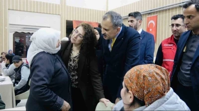 Ağrı&rsquo;da yetim &ccedil;ocuklar iftar sofrasında buluştu
