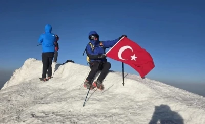 Ağrı Dağı zirvesine 3  Kütahyalı tırmandı
