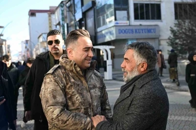 Ağrı Emniyet M&uuml;d&uuml;r&uuml; &Ouml;nder, esnaf ve vatandaşlarla bir araya geldi
