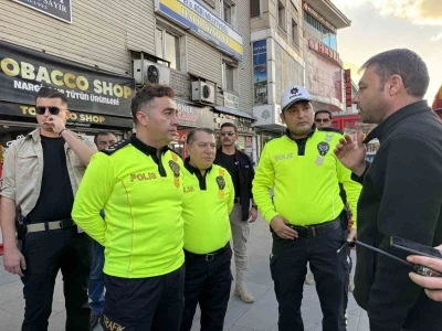 Ağrı Emniyet Müdürü, trafik sorununa çözüm için sahada

