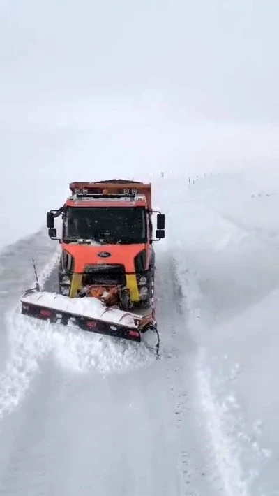 Ağrı-Kağızman kara yolunda yoğun tipi etkili oluyor
