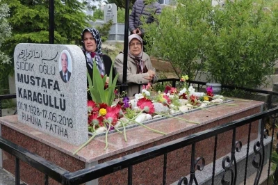 &rsquo;Ahi Baba&rsquo; Karag&uuml;ll&uuml; vefatının 8. yılında anıldı
