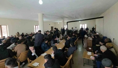 Ahlat&rsquo;ta bayram geleneği yaşatılıyor: Halise yemeği aynı sofrada buluşturuyor
