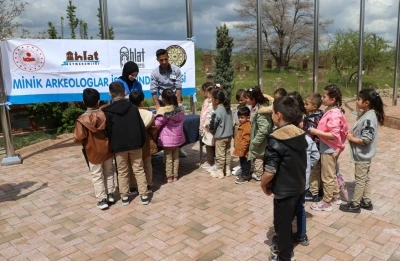 Ahlat&rsquo;ta &lsquo;M&uuml;zeler Haftası&rsquo; kutlandı
