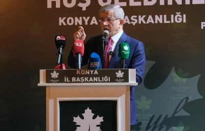 Ahmet Davutoğlu: "Bug&uuml;n Netanyahu-Trump ikilisi karşısında dimdik ayaktayız deme g&uuml;n&uuml;d&uuml;r"
