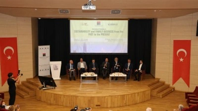 ‘Aile İşletmelerinin Geleceği’ İZÜ’de tartışıldı