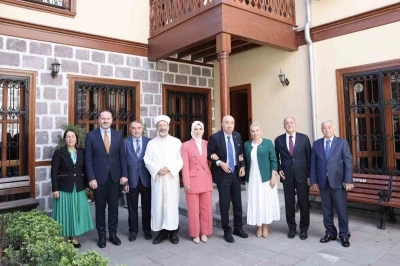 Aile ve Sosyal Hizmetler Bakanı Göktaş, Türkiye Şehit Yakınları ve Gaziler Dayanışma Vakfının Mütevelli Heyeti ile toplantı gerçekleştirdi
