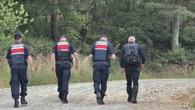 Ailesinin 18 g&uuml;nd&uuml;r haber alamadığı genci arama &ccedil;alışmaları s&uuml;r&uuml;yor
