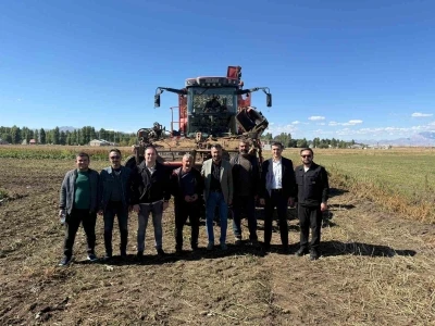 AK Parti Ağrı İl Başkanı İlhamı Yıldız: &quot;Üreten kazanacak, Türkiye büyüyecek&quot;
