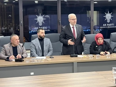 AK Parti Bilecik&rsquo;te gen&ccedil;lerle buluştu
