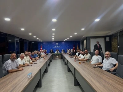 AK Parti’de haftalık yönetim kurulu toplantısını gerçekleştirdi
