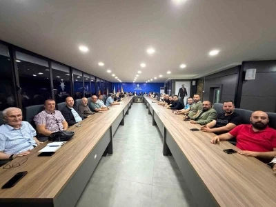 AK Parti&rsquo;de yol haritası belirlendi
