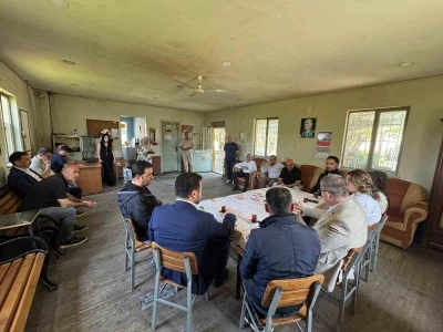 AK Parti Denizli İl Başkanı Subaşıoğlu minib&uuml;s&ccedil;&uuml; esnafını yalnız bırakmadı
