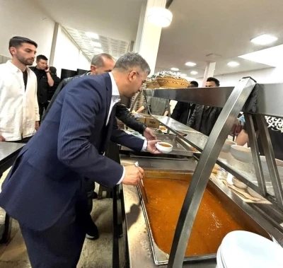 AK Parti Erzurum Gençlik Kolları &quot;Kampüse hoşgeldiniz&quot; dedi
