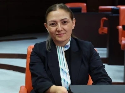 AK Parti Erzurum Milletvekili Fatma &Ouml;nc&uuml;, PalanExtreme&rsquo;yi TBMM g&uuml;ndemine taşıdı.
