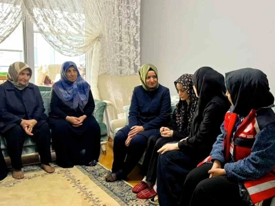 AK Parti Genel Başkan Yardımcısı Kaya, Kahramanmaraş&rsquo;ta &ouml;ğrencilerin aileleriyle bir araya geldi
