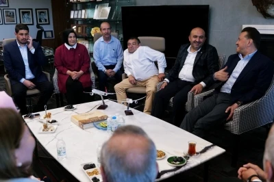 AK Parti İl Başkanı G&uuml;rhan Albayrak, kutsal topraklardan d&ouml;nen Hatipoğlu&rsquo;nu ziyaret etti
