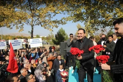 AK Parti İl Başkanı Selmanoğlu: &quot;Elazığ’da yeni bir hizmet dönemini hep birlikte başlatacağız&quot;
