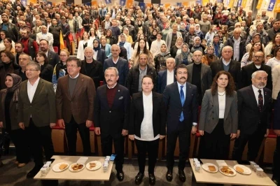 AK Parti İl Başkanı Subaşıoğlu; "700 g&uuml;nde Denizli&rsquo;ye hi&ccedil;bir hizmet yapmadınız"
