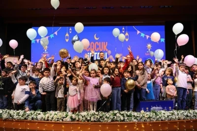 AK Parti İstanbul İl Başkanlığı&rsquo;nda geleneksel &ccedil;ocuk iftarı d&uuml;zenlendi
