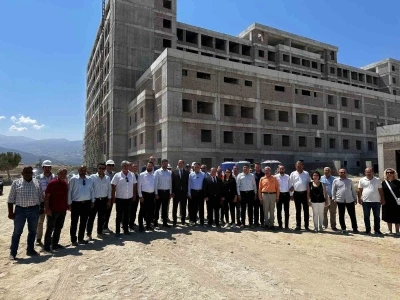 AK Parti’li Baybatur: &quot;400 Yataklı Hastanemize İsmail Bilen Milletvekilimizin adı verilecek&quot;
