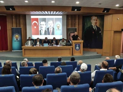 AK Parti Milletvekili Gider: &quot;Biz suç işleyeni ihraç ederiz kahraman ilan etmeyiz&quot;
