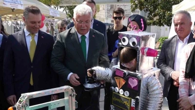 AK Parti milletvekilleri Bakırköy’de sahaya indi
