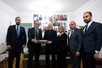 AK Parti MKYK &Uuml;yesi &Uuml;nal, şehit ailesinin misafiri oldu
