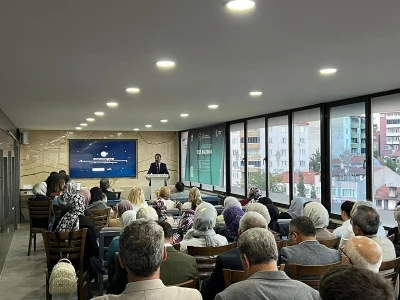 AK Parti teşkilatına yeşil dönüşüm sunumu
