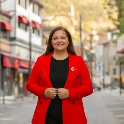 AK Parti’ye geçeceği söylenilen Köksal: &quot;Bulunduğum yerdeyim parti içinde beni istemeyenlere inat hiçbir yere gitmiyorum&quot;
