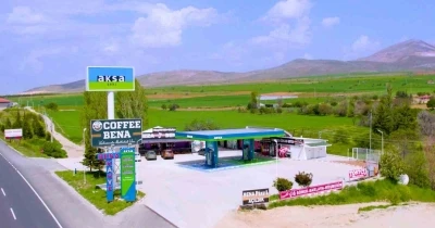 Akaryakıt istasyonu tamamen elektrikli ara&ccedil; şarj istasyonuna d&ouml;n&uuml;şt&uuml;r&uuml;ld&uuml;
