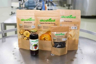 Ak&ccedil;aabat&rsquo;ın meyve sebze fabrikasının &uuml;r&uuml;nleri market raflarında yerini aldı
