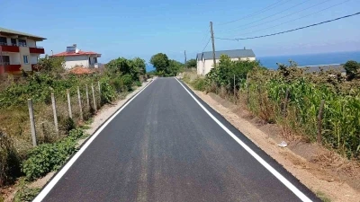 Ak&ccedil;akoca&rsquo;da 7,5 kilometrelik grup yolunda &ccedil;izgi &ccedil;alışması tamamlandı
