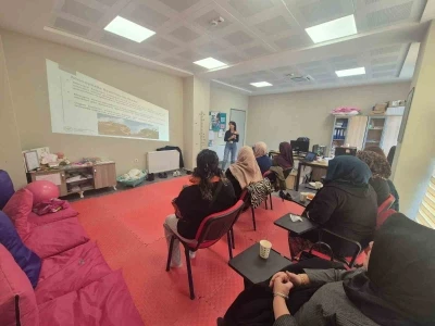 Ak&ccedil;akoca&rsquo;da menopoz okulu a&ccedil;ıldı
