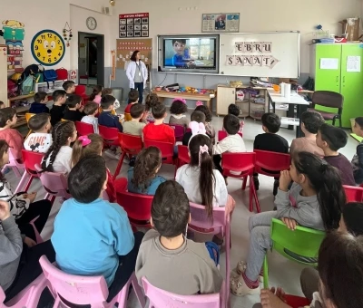 Ak&ccedil;akoca&rsquo;da &ouml;ğrencilere ağız ve diş sağlığı ile t&uuml;berk&uuml;loz eğitimi
