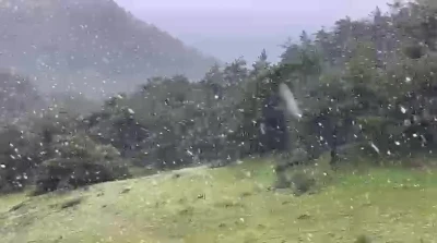 Akdağ&rsquo;da Haziran ayına g&uuml;nler kala kar s&uuml;rprizi

