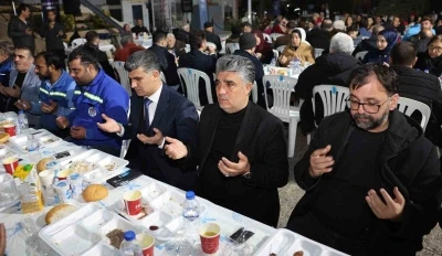 Akdeniz&rsquo;de birlik sofrası: Kaymakam Şener personelle iftar yaptı

