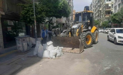 Akdeniz&rsquo;de moloz ve atık seferberliği s&uuml;r&uuml;yor
