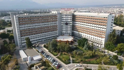 Akdeniz &Uuml;niversitesi&rsquo;nde 3&rsquo;&uuml;nc&uuml; rahim nakli operasyonu başladı
