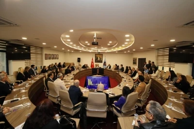 Akdeniz &Uuml;niversitesi&rsquo;nde başarılı akademisyenler &ouml;d&uuml;llendirildi
