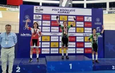 Akhisarlı pedallar Konya&rsquo;da 3 g&uuml;nde 5 madalya kazandı
