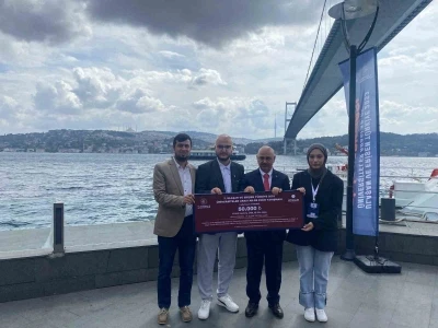 AKİS ile özel ödülün sahibi oldular
