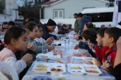 Akk&ouml;yl&uuml;ler, Didim Belediyesi&rsquo;nin iftar sofrasında buluştu
