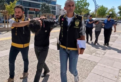 Aksaray’da 2’si polis 4 kişinin yaralandığı olayda gözaltına alınan baba ve oğlu serbest kaldı
