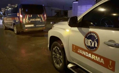 Aksaray&rsquo;da 3 &ccedil;ocuk 1 genci darp edip bı&ccedil;akla ağır yaraladı: 1 tutuklama
